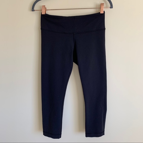 Lululemon crop pants - Picture 1 of 8